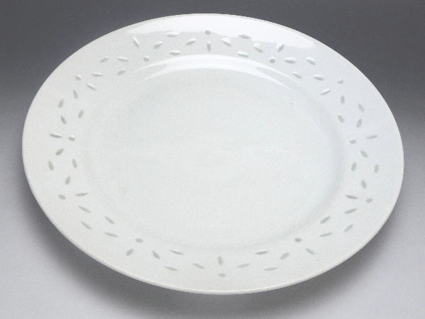 楽天市場】【C級品】白 透かし70皿 [普段使いの食器] : やきもの 梅屋