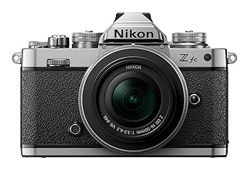 【中古】Nikon 鏡鑑受け答え一眼写真機 Z fc 水晶体一揃いの道具 NIKKOR Z DX 16-50粍 f/3.5-6.3 VR しろがね色 嘱する ZfcLK16-50SL