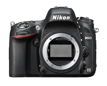 【中古】Nikon デジタル一眼二眼レフ写真機 D600 上半身 D600
