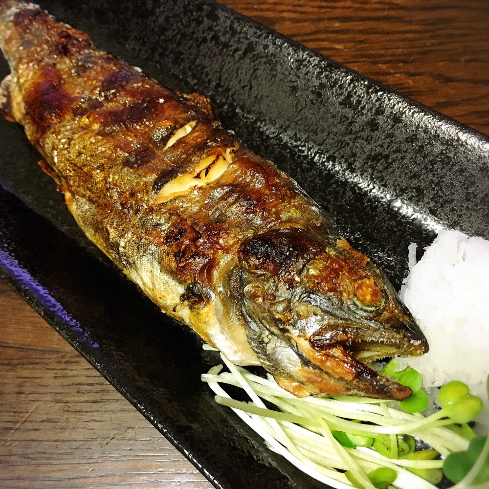 楽天市場 柚子アマゴ 10匹 約1キロ 冷凍 仁淀川 仁淀ブルー 養殖 清流 塩焼き 炭焼き バーベキュー 晩酌 アメゴ 川魚 煮付け 特産 贈答 ギフト 干物 活海老 貝 卸の店うみさち