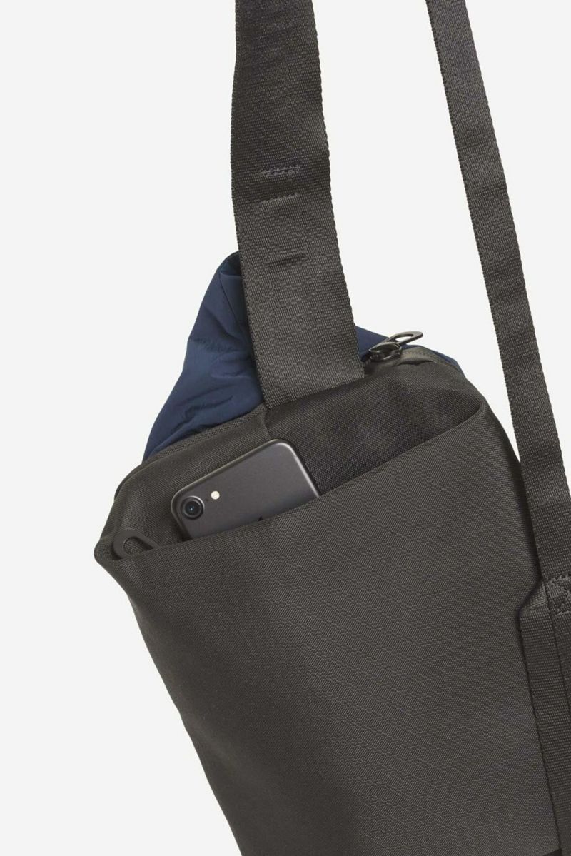 Cote Ciel Blue コートエシエル Isarau Memorytech Midnight Cote Ciel Blue ボディバッグ ショルダーバッグ コートアンドシエル Midnight コートシエル Unby General Goods Storecote Ciel コートエシエル リュック 送料無料