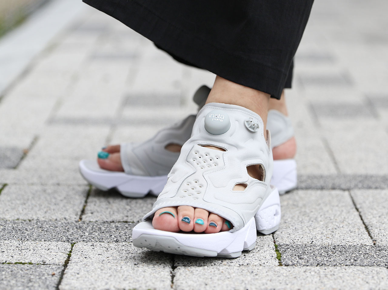 reebok instapump fury sandal