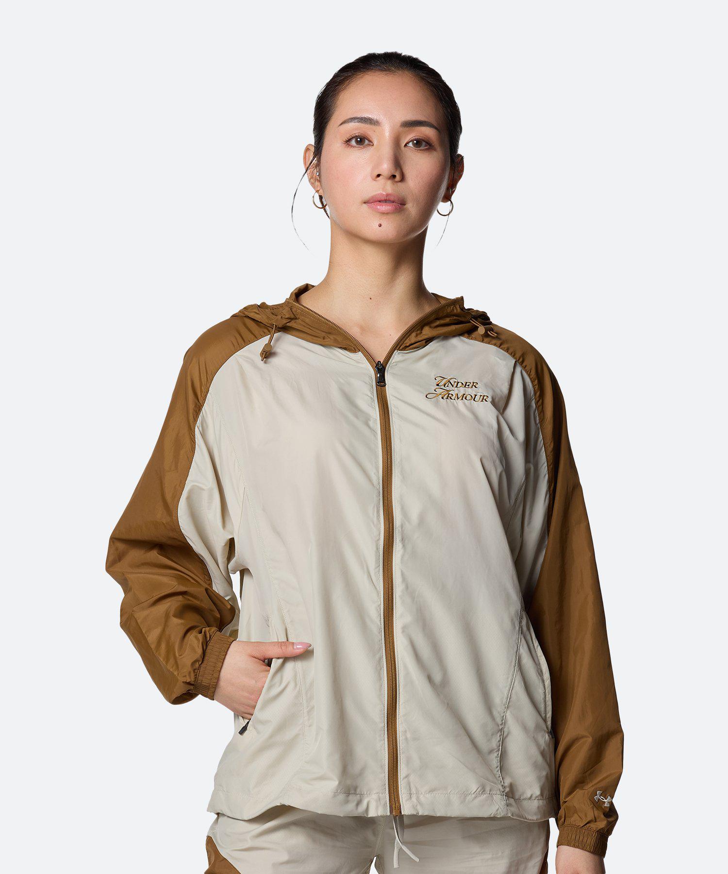 公式 アンダーアーマー UNDER ARMOUR UA UAスポーツスタイル クリンクル ウーブン フルジップ ジャケット(ライフスタイル/WOMEN) 6005950 アウトドア スポーツ ジム 運動 部活 レディース 長袖 フード アウター ポケット ドローコード 調節可能|アンダーアーマー公式 店
