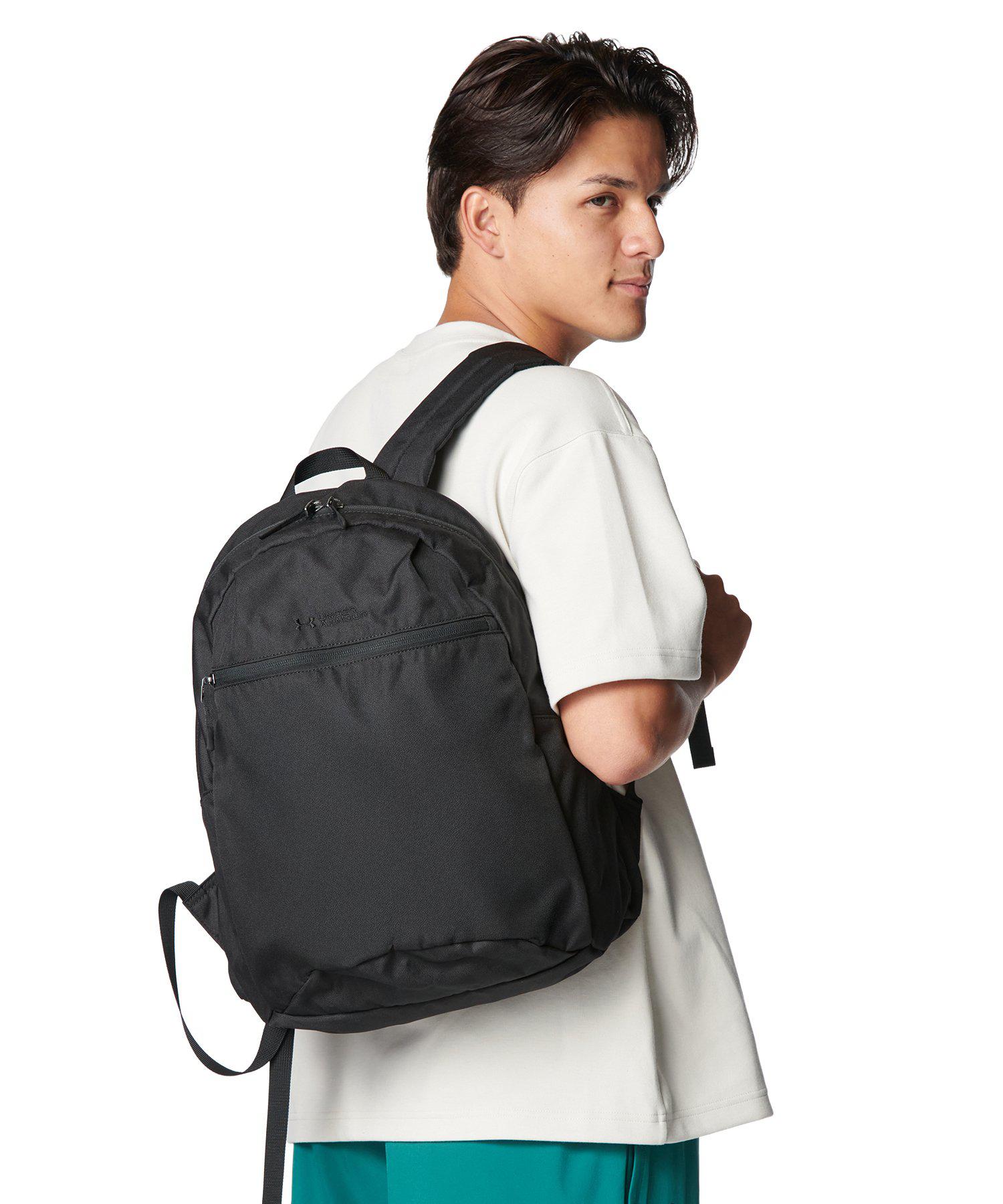 公式 アンダーアーマー UNDER ARMOUR ユニセックス UAライトデー バックパック Lifestyle バッグ 0 バックパック0 6013379 アウトドア スポーツ ジム 運動 部活 メンズ レディース リュック PC パソコン デイリー