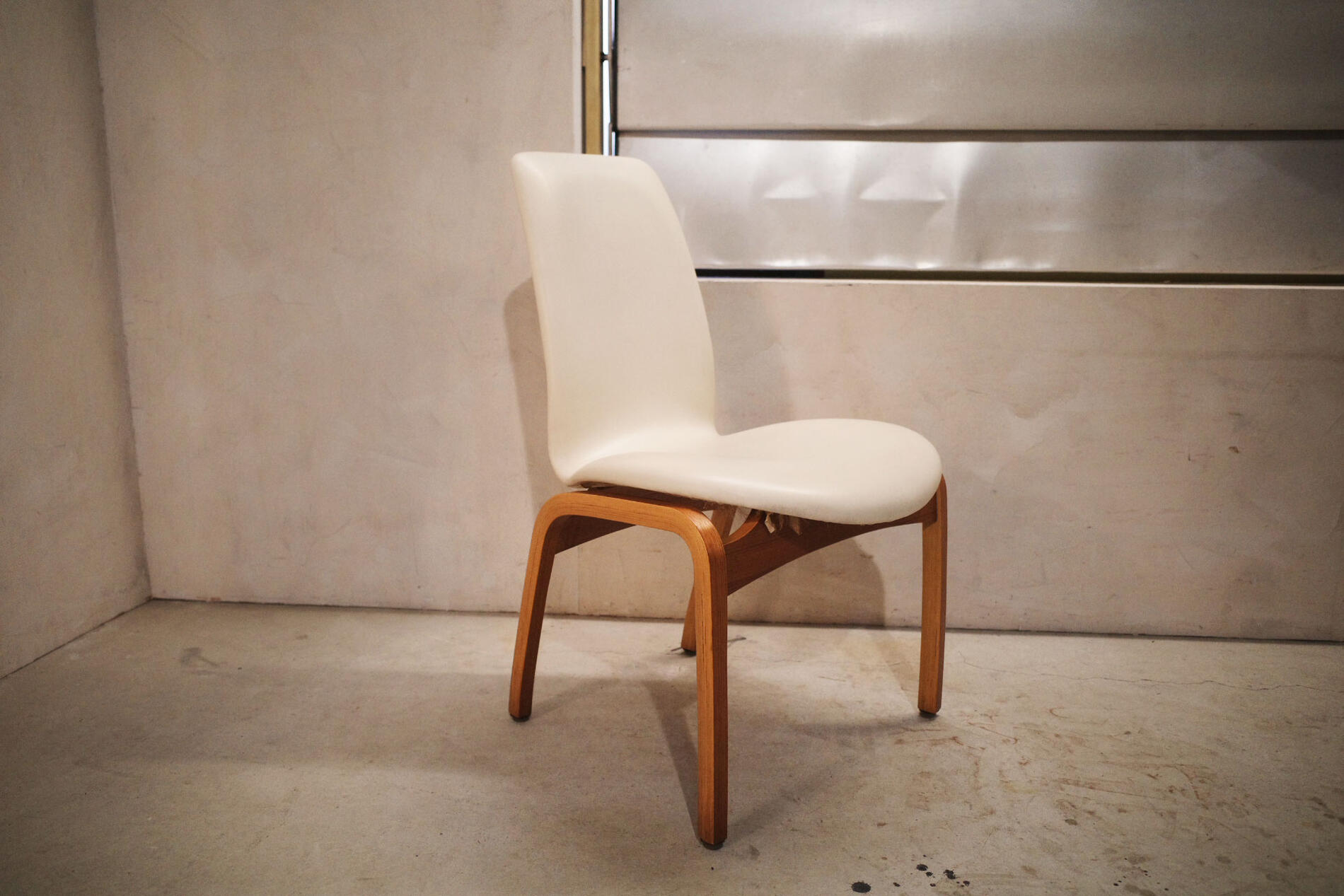 楽天市場】天童木工 6万 「インパラ/Impala」ダイニングチェア 佐々木