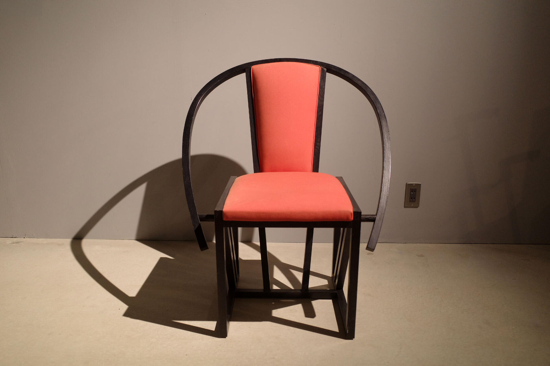 Contrast Armchair/対照 ひじ掛け椅子 パスカル Mourgue/Pascal ムルグ 1982年ひな形 フランス共和国製 Vintage/ヴィンテージ Antique furniture/アンティーク調度品 Forum Diffusion ポストモダンデザイン シャルロットペリアン ル コルビジェ 白木 腰掛け イス 【中古】