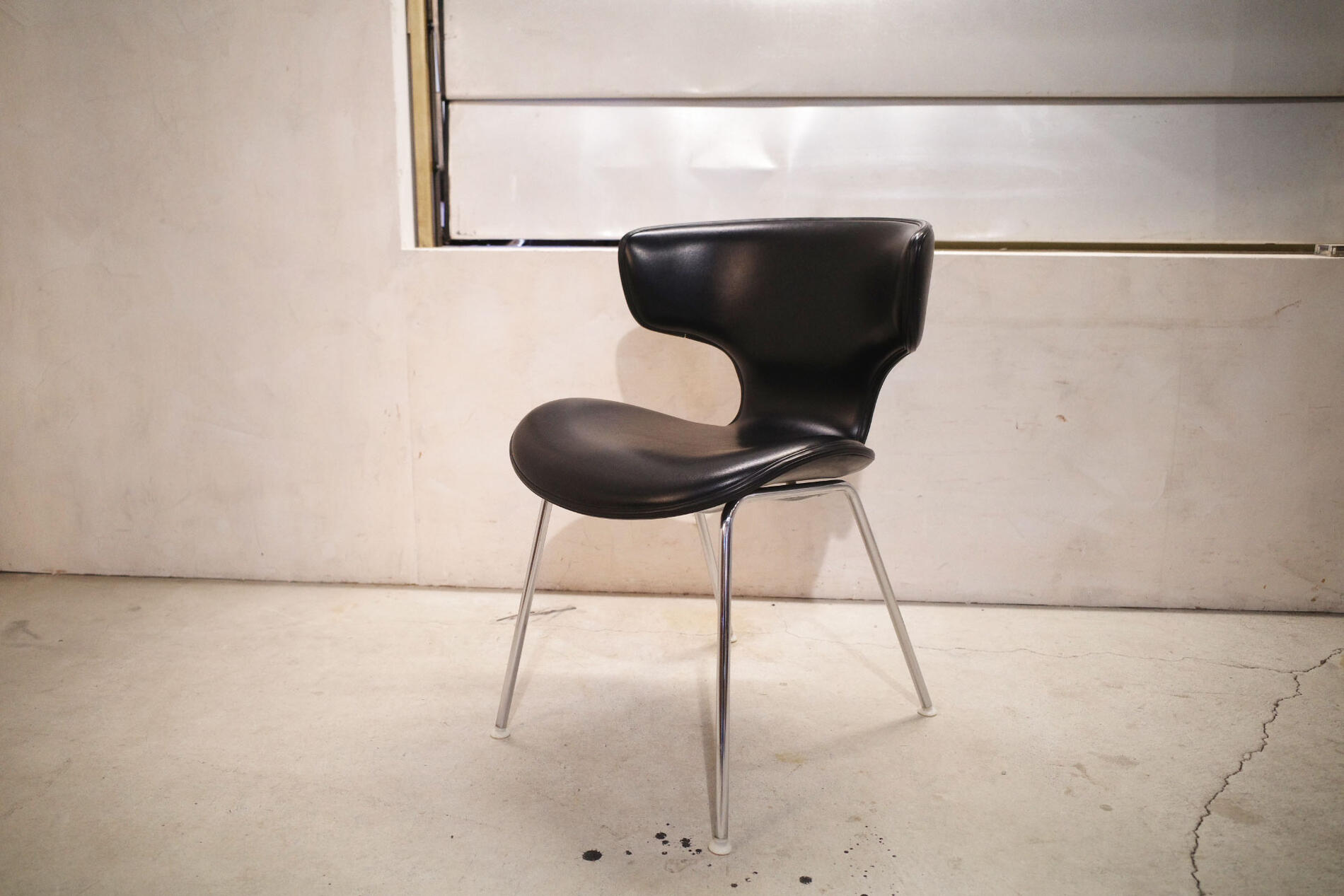 OMERSA レザー スツール サイ ミディアム オメルサ アバクロ オマーサ OMERSA レザー スツール サイ ミディアム オメルサ アバクロ