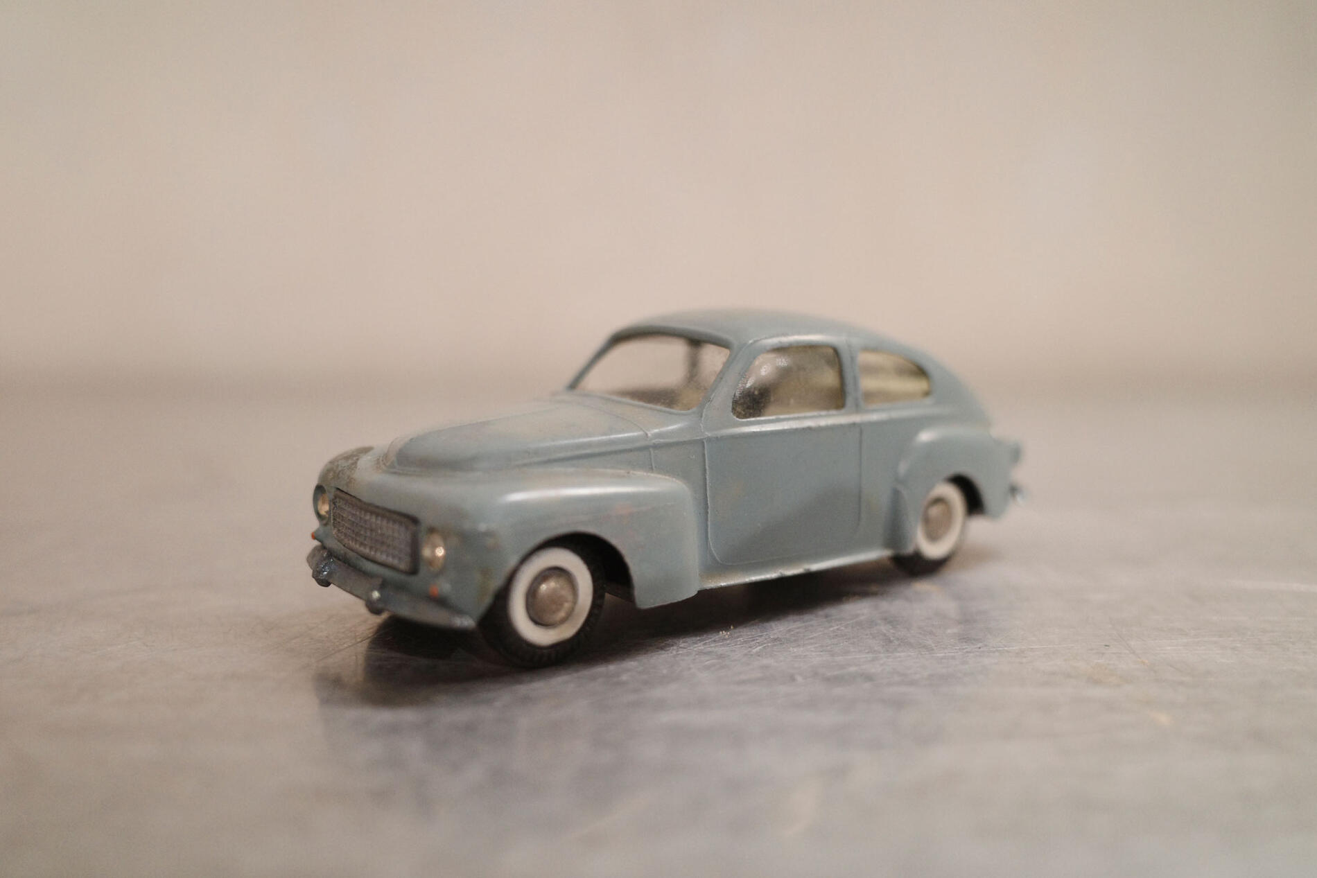 Vintage/ヴィンテージ Tekno/テクノ社製 Made in Denmark/デンマーク製 822 VOLVO PV544/ボルボ ダイキャスト TOY/トイ 廃盤希少品 ミニカー クラシックカー 車 ミニチュア オブジェ 飾り物 小物 Antique/アンティーク 011【中古】｜アンダーグラウンド