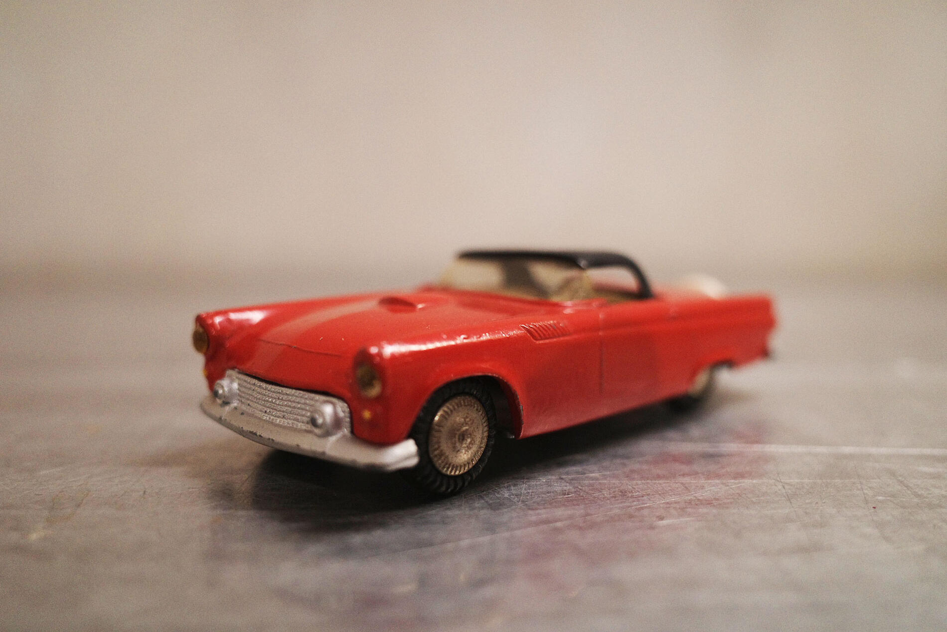 Vintage/ヴィンテージ Tekno/テクノ社製 Made in Denmark/デンマーク製 809 Ford Thunderbird/フォード サンダーバード レッド 赤 ダイキャスト TOY/トイ 廃盤希少品 ミニカー クラシックカー 車 ミニチュア オブジェ 飾り物 小物 Antique/アンティーク 017【中古】｜アンダーグラウンド
