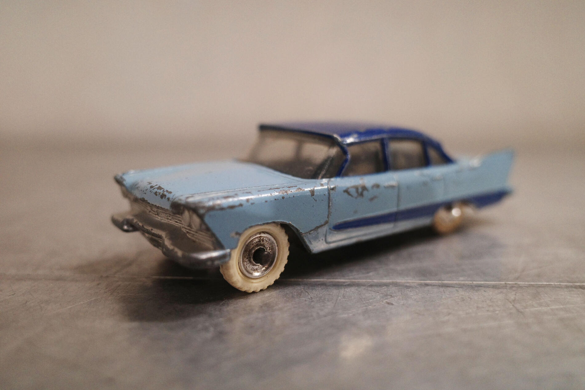 Vintage/ヴィンテージ DINKY TOYS/ディンキー トイズ社製 Made in ENGLAND/イングランド製 176 PLYMOUTH PLAZA/プリマス プラザ MECCANO LTD ダイキャスト 廃盤希少品 ミニカー クラシックカー 車 ミニチュア オブジェ 飾り物 小物 Antique/アンティーク 019【中古】|アンダーグラウンド