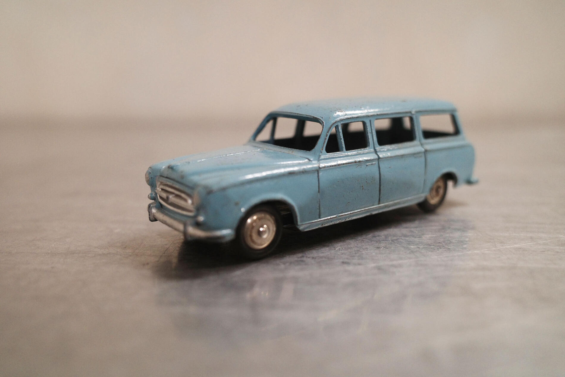 Vintage/ヴィンテージ DINKY TOYS/ディンキー トイズ社製 Made in FRANCE/フランス製 24F 403 PEUGEOT U5 プジョー ダイキャスト MECCANO LTD 廃盤希少品 ミニカー クラシックカー 車 ミニチュア オブジェ 飾り物 小物 Antique/アンティーク 042【中古】｜アンダーグラウンド