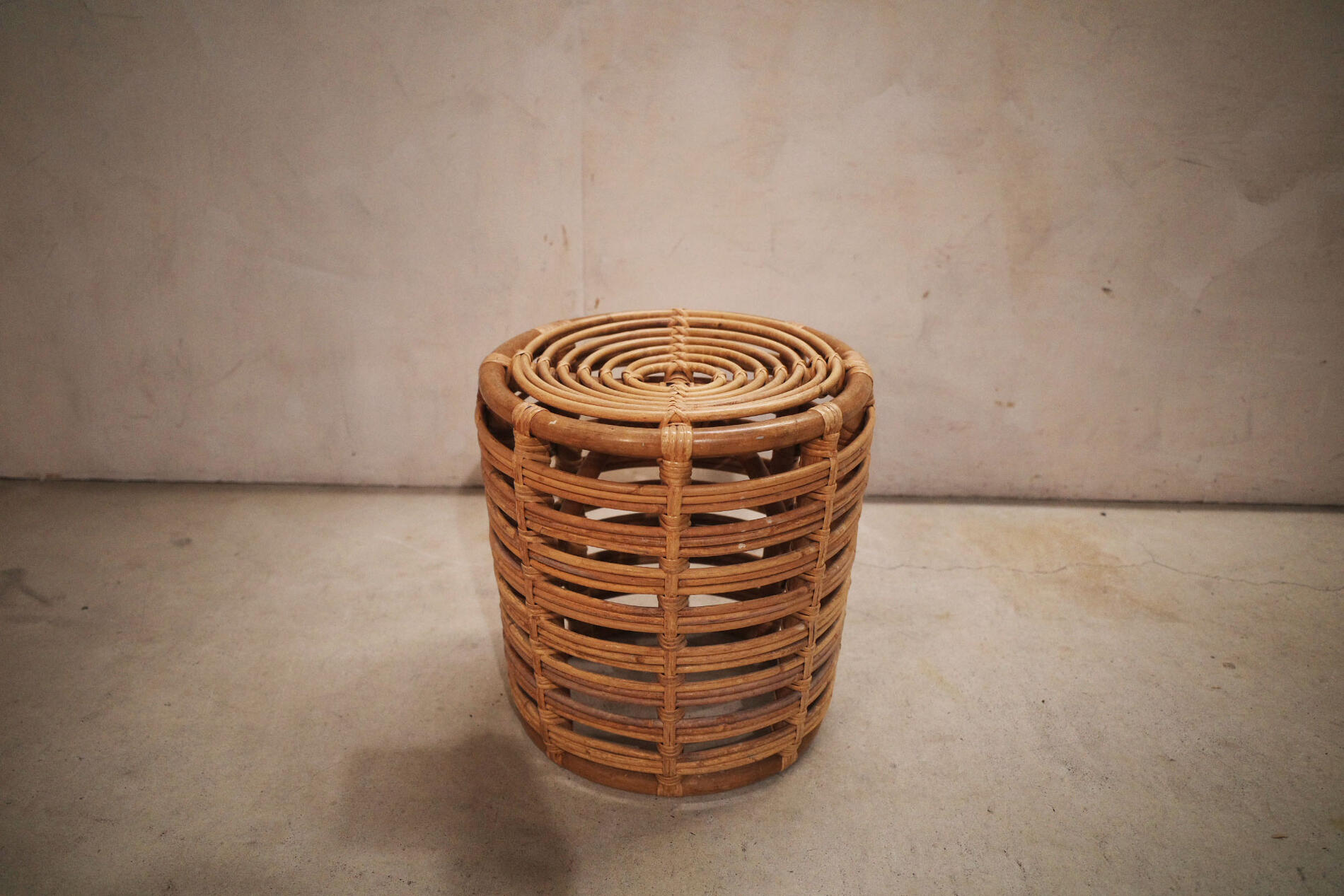 楽天市場】山川ラタン ビンテージ 山川譲 スツール b 籐 腰掛け【中古