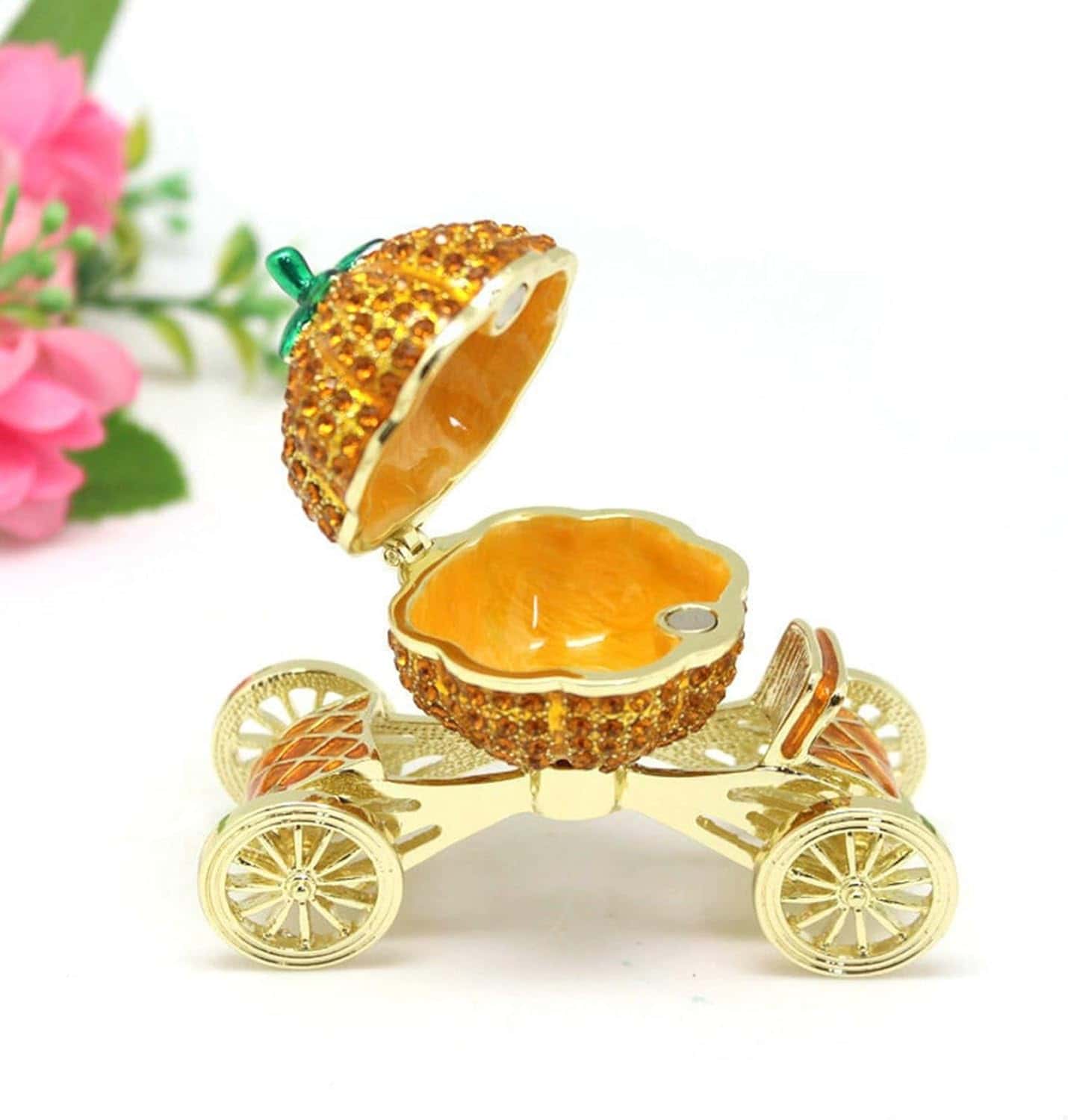 k*a様 SWAROVSKI製馬車型オブジェ 金色装飾付き SWAROVSKI製馬車型オブジェ 金色装飾付き