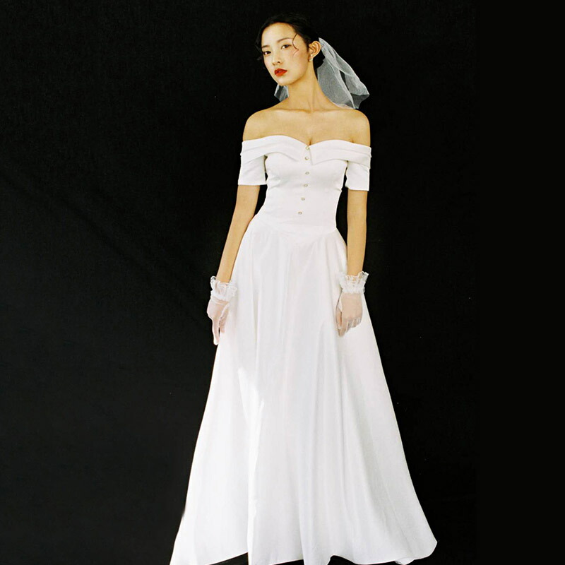 お取り寄せ レディースファッション ウエディングドレス ファッション 結婚式 セクシー シンプル 海外挙式 ドレス 前撮り 二次会 半袖 Dress Wedding 花嫁 ウェディングドレス 成人式 編み上げ セミオーダー ワンピース レディース フォーマルドレス オフショルダー