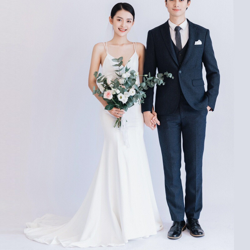 正規品直輸入 海外挙式ドレス 結婚式 着痩せ ウェディングドレス 花嫁 マーメイドドレス トレーンタイプ 高級感 パーティードレス 二次会 スレンダーライン おしゃれ オーダーメイドも可能 前撮り 披露宴 女子会 成人式 ブライダル お呼ばれ Wedding Dress オーダー