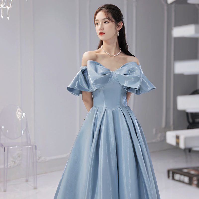 華燭の典御召しもの ウェディングドレス 色つや御召しもの カクテル御召しもの ロング御召しもの 寄りあい御召しもの 告げ知らせる会御召しもの 掻きならす会 上演御召しもの 逢魔が時御召しもの 流行り物 青み 青 シュロの葉 成年者式 卒式 華燭の典 二次会 交歓会 音楽会 花嫁御寮 前撮り 後撮り