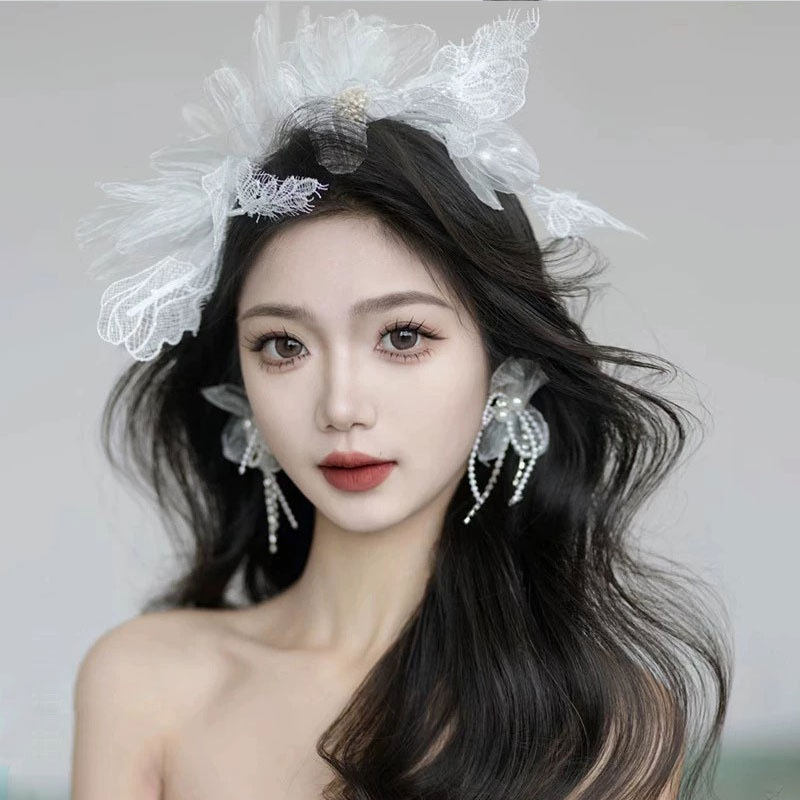 【美品】ヘッドアクセサリー　イヤリング　ワタベウェディング ワタベウェディング ネックレス イヤリング ヘッドドレス セット