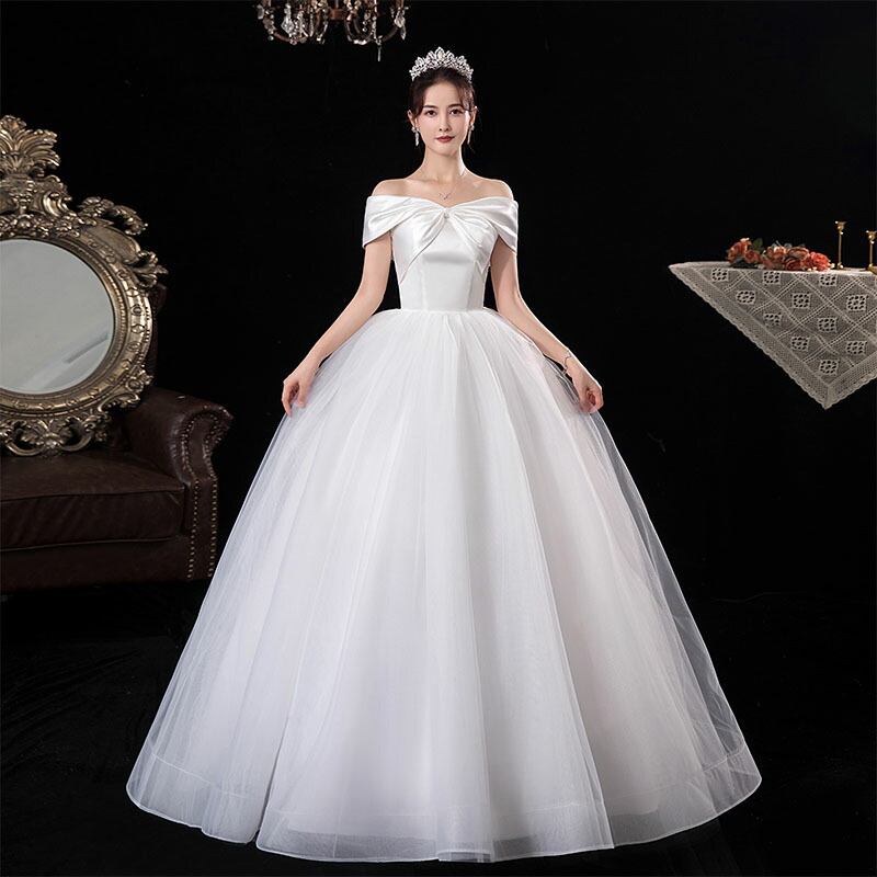 ドレスプロダクション　ウエディングドレスW214 前撮り　結婚式 刺繍レース フレンチスリーブ スレンダードレス（W214）