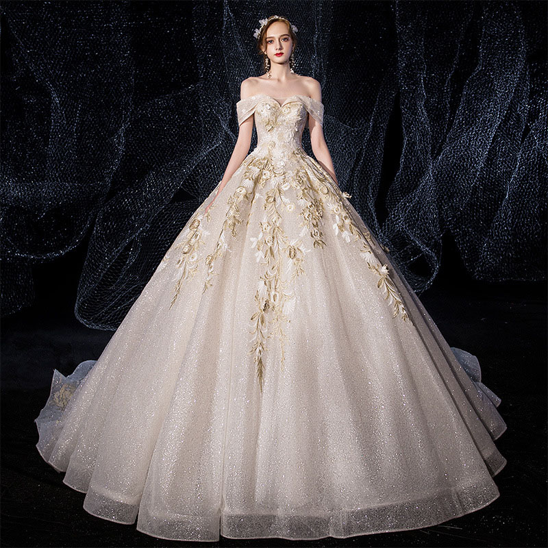 ウェディングドレス 花嫁ドレス 二次会ドレス ウエディングドレス 結婚式 ロング丈 ロングドレス プリンセスラインドレス 刺繍 教会挙式 披露宴 ブライダルドレス オフショルダー 豪華 ゴージャス 前撮り エレガント 海外挙式 セミオーダー ボリューム クラシカル 王道