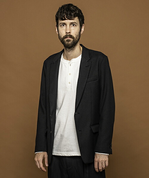 【９月納期 予約】【MR.OLIVEミスターオリーブ】（ブラック）RETORO POLYESTER TWILL / 2B SEMI PEAKED LAPEL JACKET M-18101(5色)(レトロポリエステルツイル/2ボタンセミピークドラペルジャケット/SET UP/セットアップ/OUTER/アウター/2021AW)｜UNIT