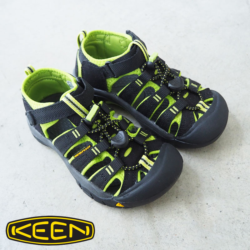 KEEN kids UNEEK O2 BLACK LIME 18.5cm - サンダル