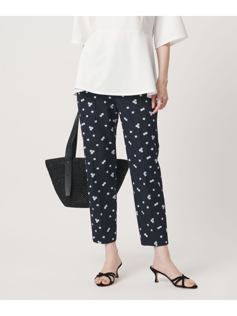 【SALE／30%OFF】エンブロイダリー フラワー スリム テーパードパンツ -ウォッシャブル- UNITED ARROWS ユナイテッドアローズ パンツ その他のパンツ ホワイト ネイビー ベージュ【RBA_E】【送料無料】[ Fashion]｜UNITED ARROWS