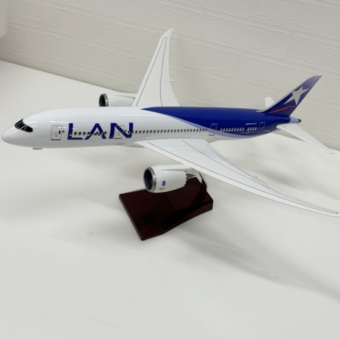 LAN航空 模型飛行機 チリ LEDライト ランディングギア スタンド
