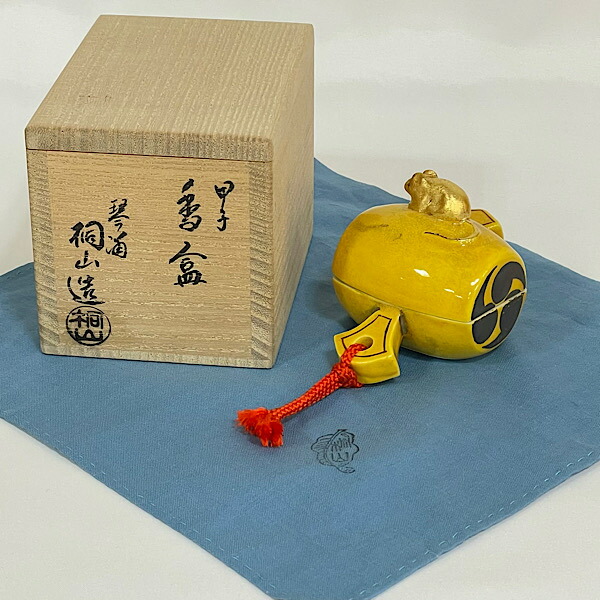 茶道具　琴浦窯　和田桐山造　香合　猪　いのしし　共箱 楽天市場】（八月☆特売品）琴浦窯 四代 和田桐山作 水仙絵茶碗