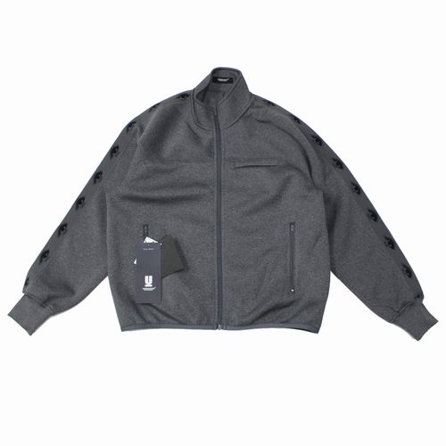 【中古】 UNDERCOVER アンダーカバー 26SS ポリエステルダブルニット トラックジャケット アイモチーフ ジャガードテープ 3 チャコール｜unstitch 店