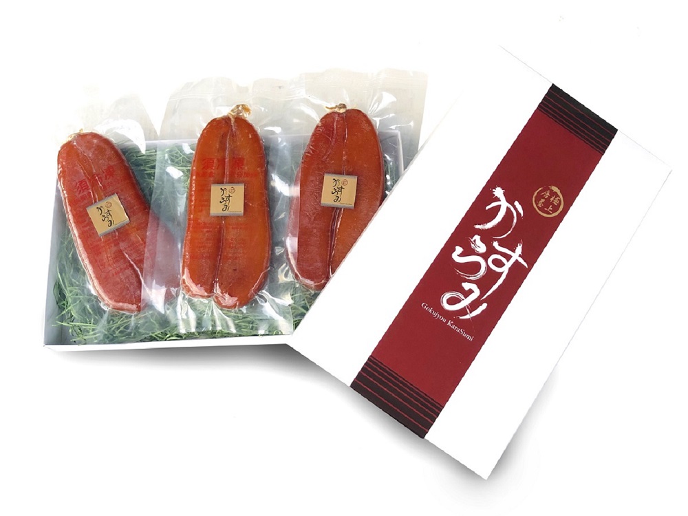 台湾南部産(箱付き送料無料）【3枚セット、合計約360ｇ前後】 厳選天然ボラの良質卵を100％のからすみ無添加１つ１つ手作りのカラスミ、お中元ギフト　敬老の日 ギフト　お歳暮　母の日｜ユープロスストア