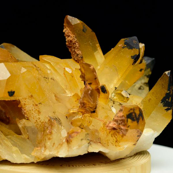 楽天市場】◇全品採掘鉱山より直輸入◇アーカンソー 水晶 ゴールデン