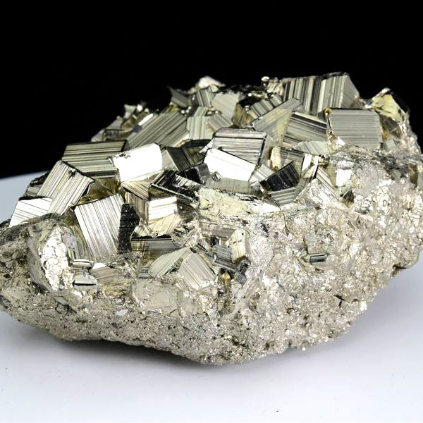 楽天市場】パイライトインクォーツ AAAA ◇黄鉄鉱入り水晶◇ 丸玉 【約