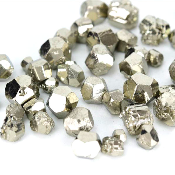 ◆商品動画あり◆パイライト 黄鉄鉱 AAAAA ミニ結晶 アソートセットサイズMIX ◆約120gセット◆ さざれ ギラギラ結晶■ペルー・ワンサラ鉱山産■パイライト｜天然石｜パワーストーン｜クラスター｜パイリトヘドロン｜原石｜Huanzala ■39ショップ■画像