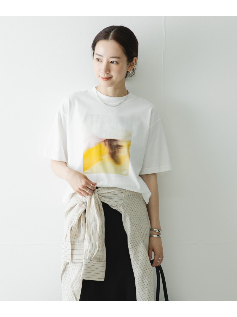 NEW BALANCE NB GREY写真絵プルオーバー黄色 URBAN RESEARCH アーバンリサーチ トップス カットソー・プルオーバー 白いこと【貨物輸送無料】[ Fashion]