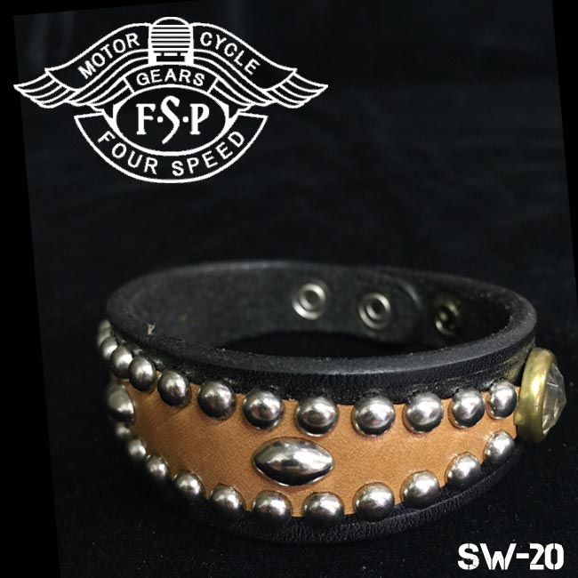 ajito FourSpeed フォースピード スタッズ ストーン レザーブレスレット バイカーアクセサリー アイボリー メンズ（sw-20/BLACK×BROWN） 6,674円