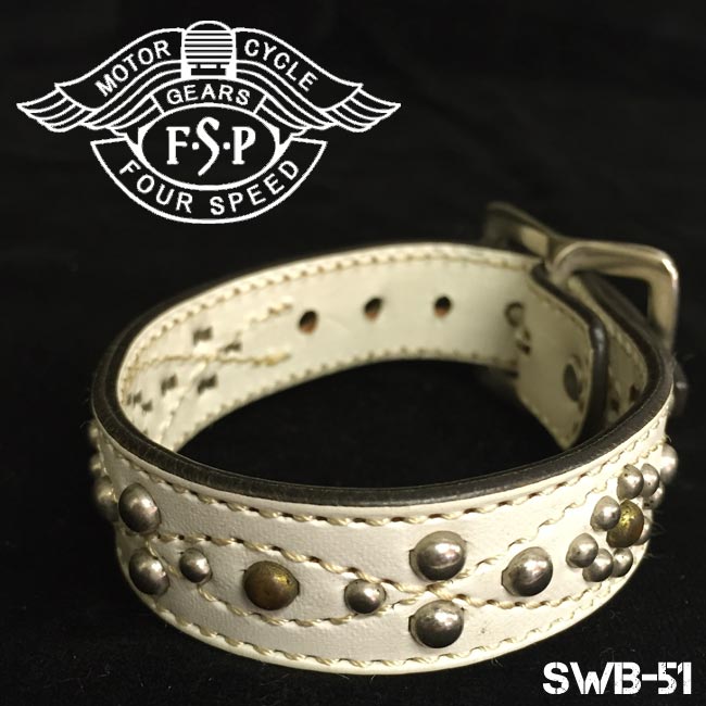 ajito FourSpeed フォースピード スタッズ ストーン レザーブレスレット バイカーアクセサリー アイボリー （swb-51/IVORY）｜UraHara Style店