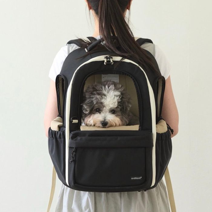 ※予約販売【andblank】Day Back Pack v3|犬用バッグ バッグ リュック 犬用バッグ 犬用リュック ドッグバッグ キャリーバッグ スリングバッグ 軽量 軽い 犬用品|URBAN DOG TOKYO 店