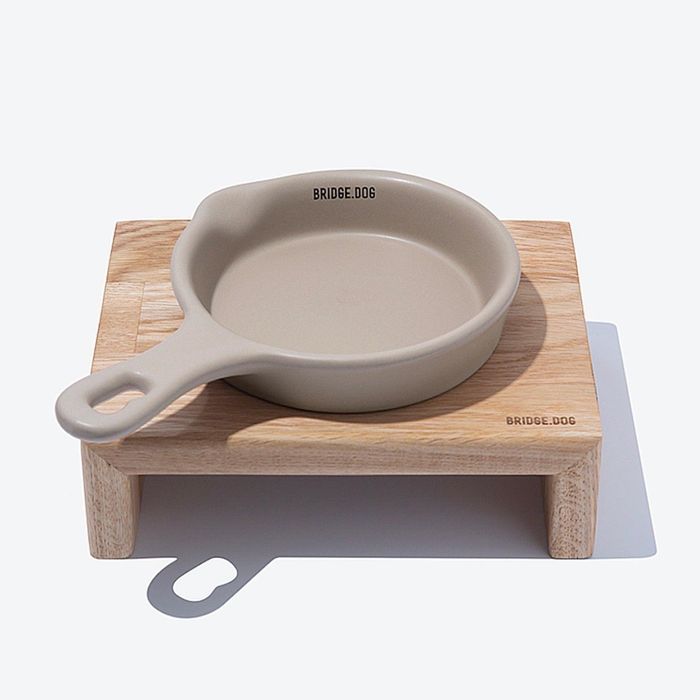 即納【BRIDGE.DOG】BRIDGE MINI PAN（COCOA） 韓国 犬用品 ドッググッズ フードウェア 犬お皿 フードボウル 餌皿 水飲み 給水器 猫用品