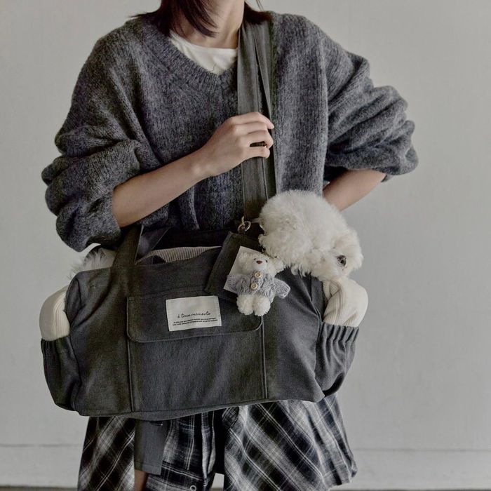 即納【a tous moments】Partir bag - Stone Gray（Cushion + Shoulder Pad Set）｜犬用バッグ 犬用品 ドッググッズ バッグ 犬用バッグ ドッグバッグ キャリーバッグ スリングバッグ 軽量 軽い 韓国｜URBAN DOG TOKYO 店
