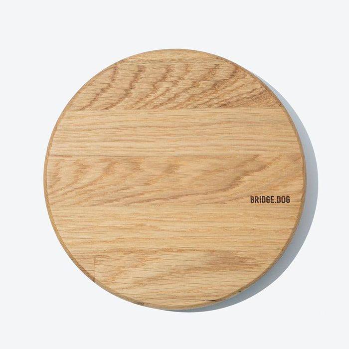 ※予約販売【BRIDGE.DOG】BRIDGE SNACK TRAY 18cm（OAK） 韓国 ブランド かわいい おしゃれ プレゼント 小型犬 フードボウル 給水器 NEW 丈夫 餌 食器 猫 雨
