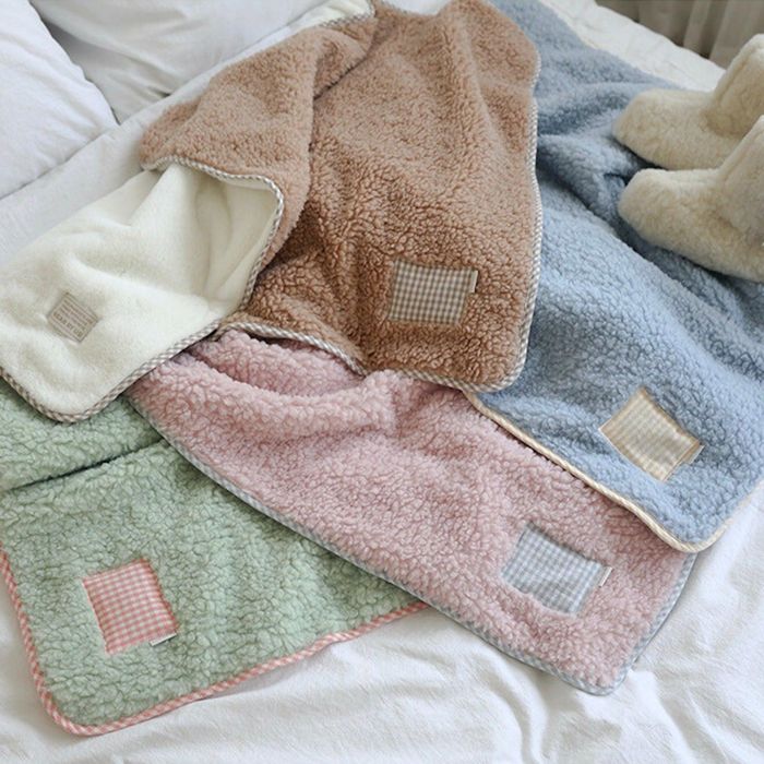 【楽天市場】※予約販売【near by us】new near blanket 韓国 ブランド かわいい おしゃれ プレゼント 小型犬