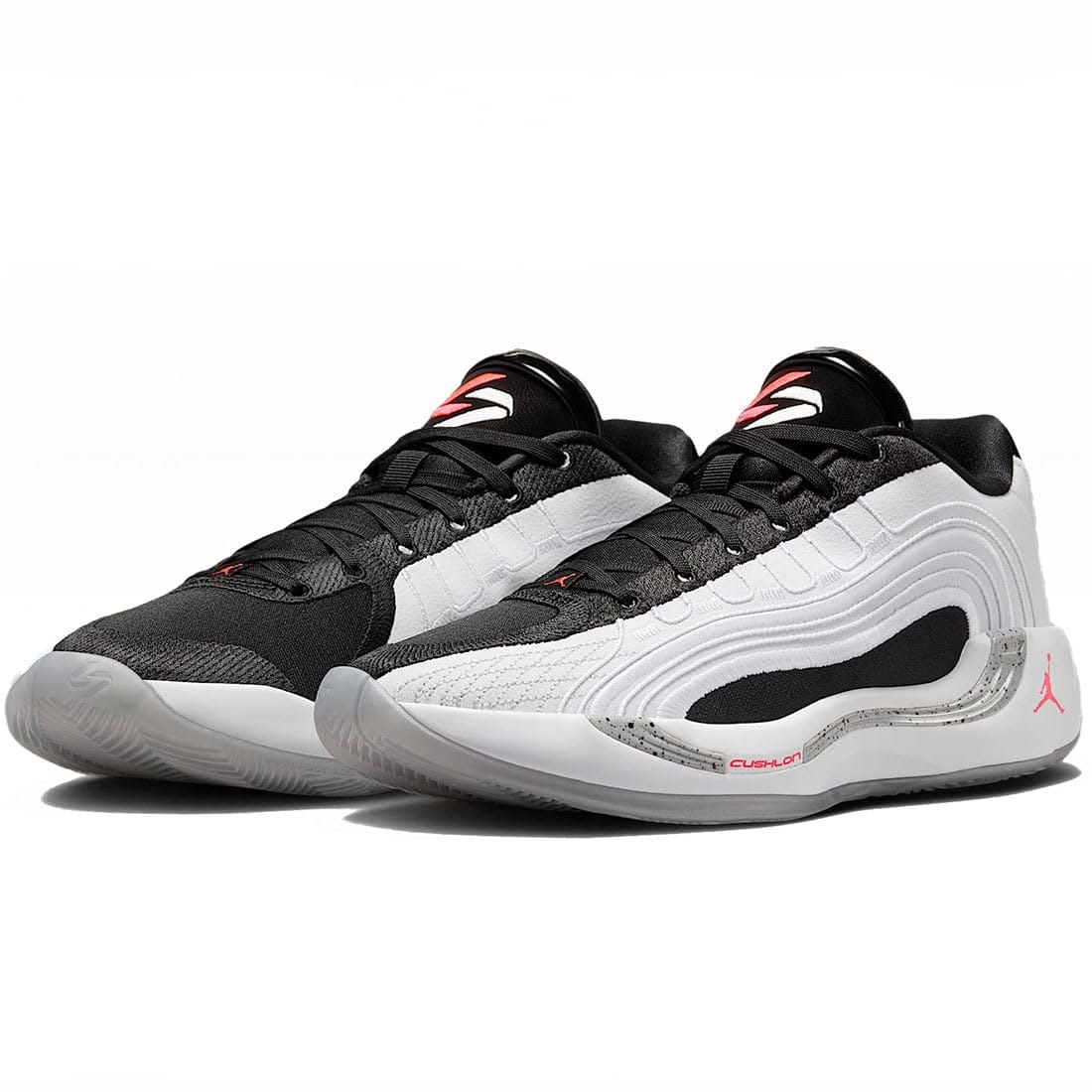 [ナイキ] ルカ 4 PF ホワイト セメント LUKA 4 PF White Cement ホワイト/ブラック/ウルフグレー/ブライトクリムゾン HF0824-101