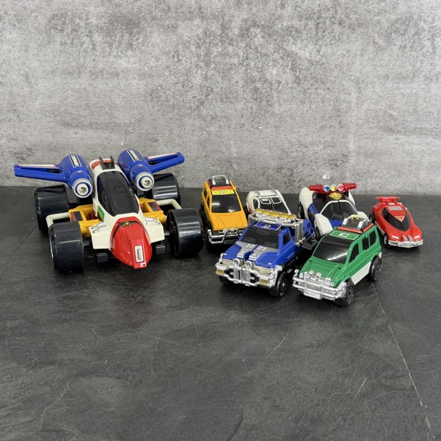 ★1月25日 24時間限定 ポイント10倍★激走戦隊カーレンジャー 【中古】 ジャンク バンダイ DXギガフォーミュラー 激走合体 DX RVロボ サイレンダー 現状品 / 515113画像
