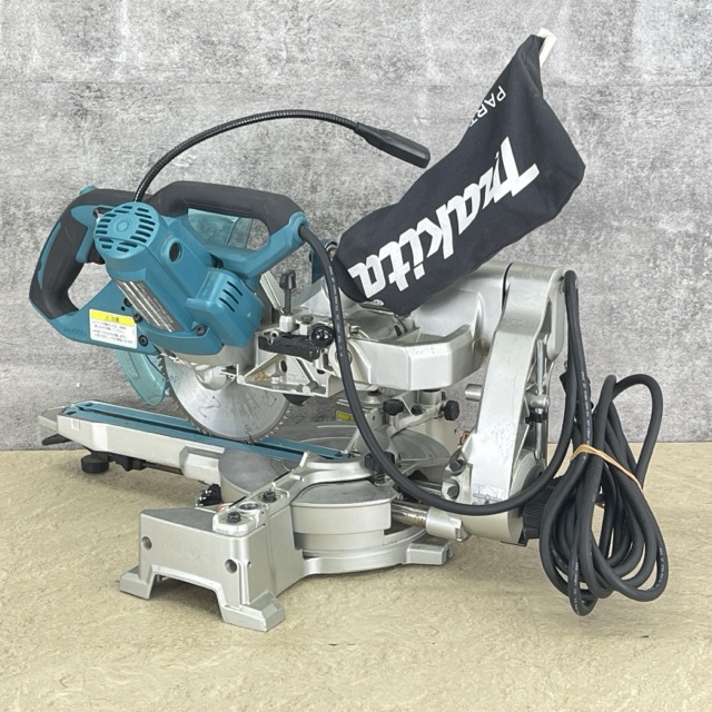 ★百貨店大売り出し継続期間中制限事項 尖んがり10倍★マキタ 165粍 スライドマルノコ 【中古】動くこと引き受ける makita LS0613FL 100V- 50-60サイクル 1050W 電動手道具/516914