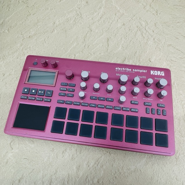★お買い物マラソン 期間中限定 ポイント10倍★ほぼ未使用 保管品 KORG コルグ electribe2S サンプラー シーケンサー メタリックレッド 音楽制作 【中古】 / 516130