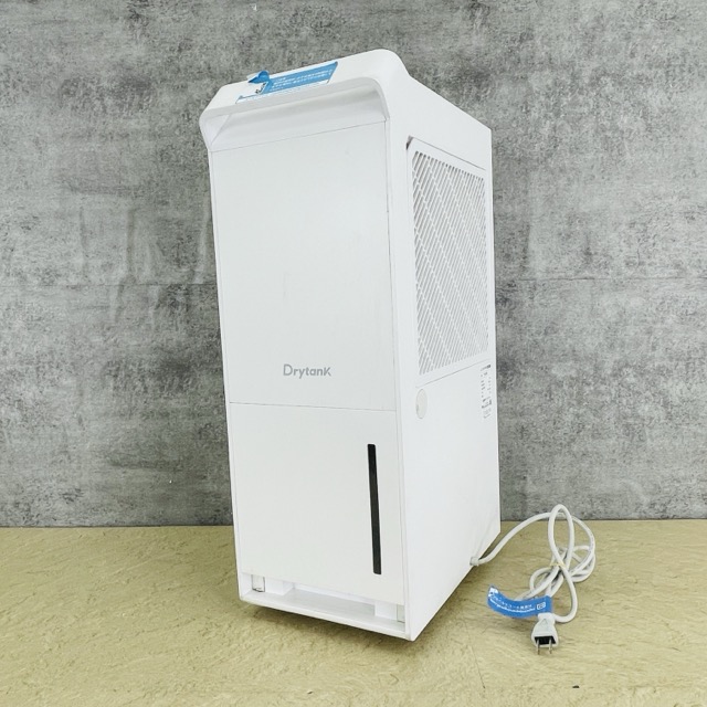 ★お買い物マラソン期間中限定　ポイント10倍★Drytank コンプレッサー式除湿機【中古】動作保証 衣類乾燥 ドライタンク キャスター破損有/70437 7,473円