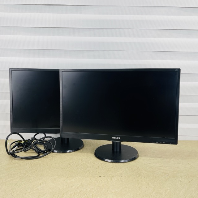 ★7月30日 24時間限定 ポイント10倍★23.6インチ ワイド 液晶モニター 2点セット 【中古】動作保証 PHILIPS 243V5Q SmartControl Lite 搭載 液晶ディスプレイ / 517475｜urica店