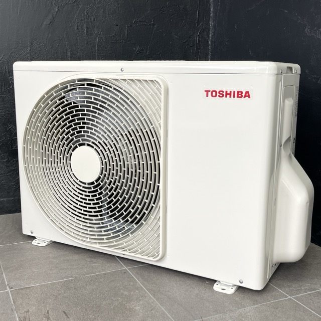 ★お買い物マラソン期間中限定　ポイント10倍★未使用 東芝 ルームエアコン 室外ユニット 分離形 RAS-N401ATE 冷蔵4.0kw 暖房4.5-5.0kw 【室外機のみ】 013029/22495