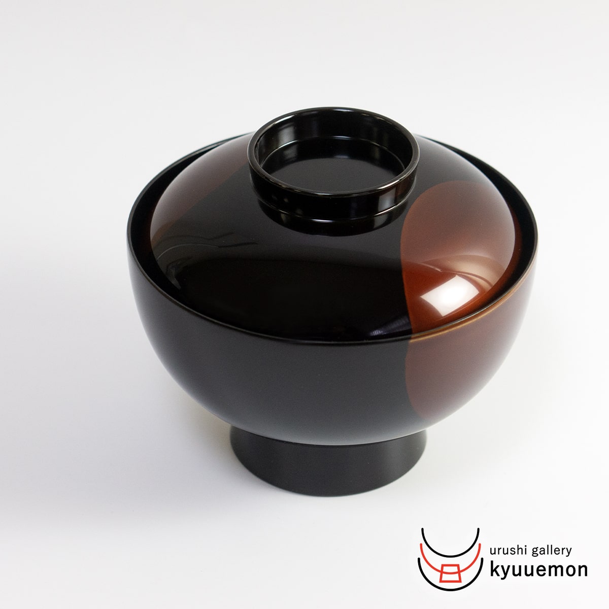 楽天市場 日月白檀 雑煮椀宮内庁御用達 雑煮椀 お椀 フタ付 木合 日本製 来客 揃 うるし 艶 上品 器 シンプル 汁椀 漆器 手塗 高級 おすすめ 煮物椀 迎春 お正月 お雑煮 在庫一掃 うるしギャラリー久右衛門