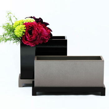 漆器 花瓶 黒色 花柄 台付 花器 夏目型 沈金箔飛花 黒 木製 漆塗り 花瓶（製造中止） 漆器の井助